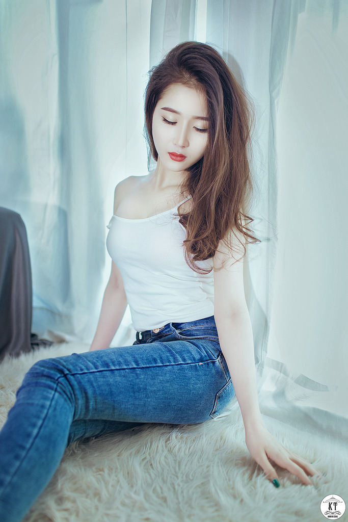 少婦練瑜伽被弄高潮